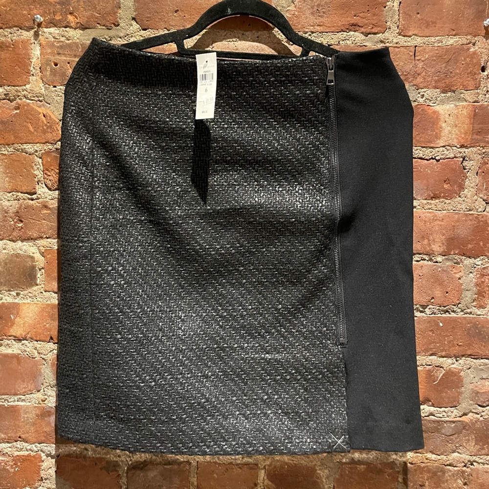 NWT Black Textured and Black Zippered Knee Length Skirt